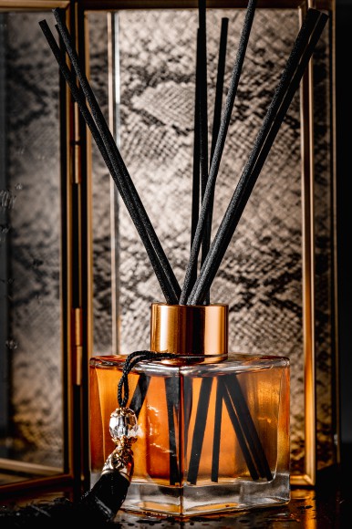 Ethere Luxury Collection fragrance diffuser 150ml + black sticks